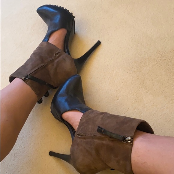 Report Signature - Picture 2 of 4